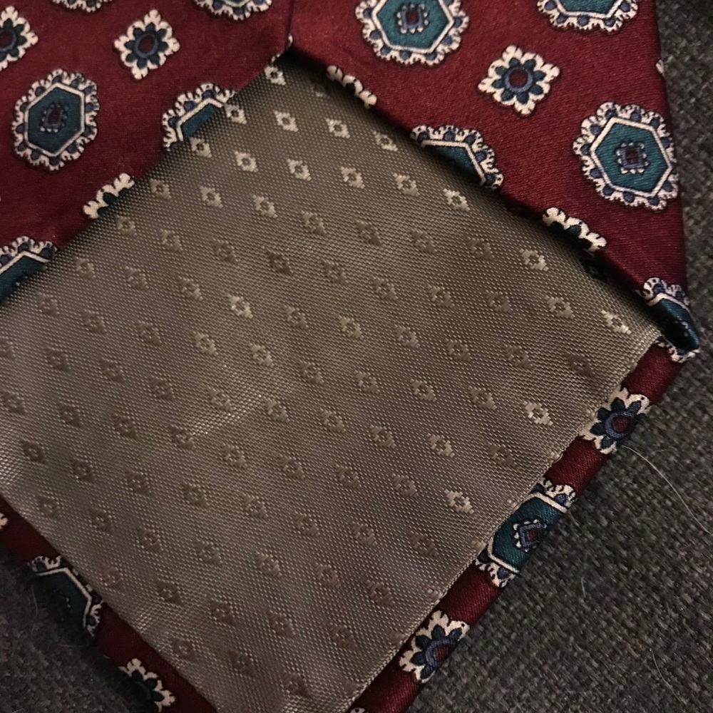 Nubio Tie All Silk Necktie - Picture 11 of 12